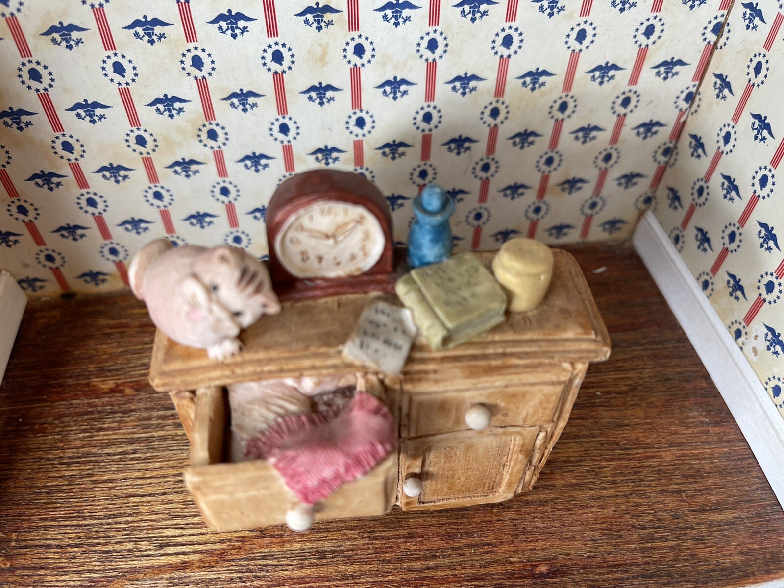 Picture 4 of 8
