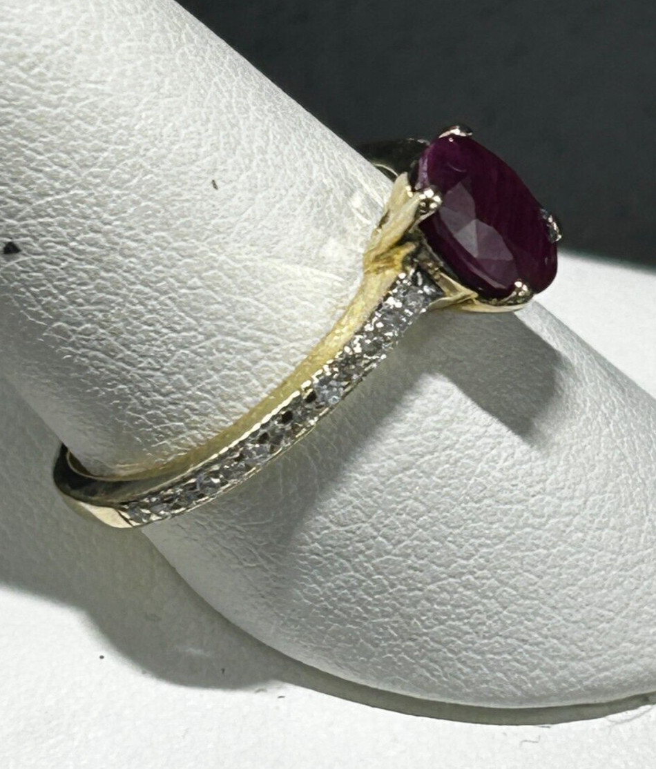 10K Solid Yellow Gold Diamond Oval Ruby Ring with… - image 1