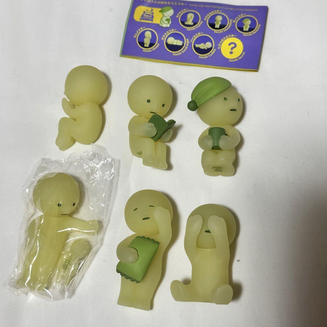 19年製　ベッドシリーズ　スミスキー　セミコンプ 19 Made Bed Series Smiski Semi-Comp | eBay