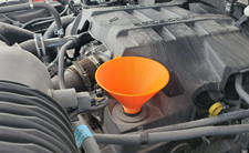Locking Ford EcoBoost Oil Funnel   3D Printed