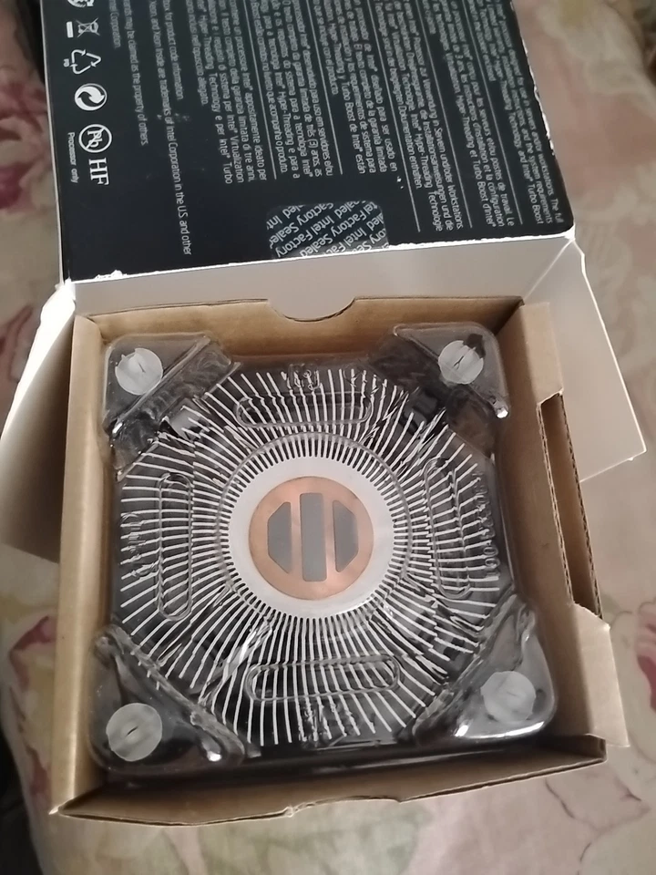 Procesador Intel Xeon E3-1230 SR00H 3,20 GHz  Foto 3 de 3