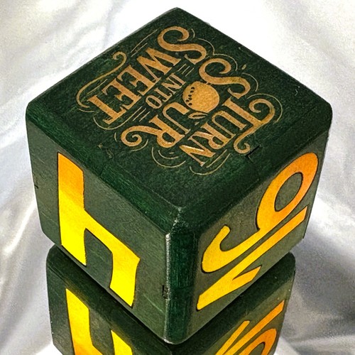 Luminous Lemonade - Stained Glass Spectacle - Backgammon Doubling Cube 36mm - Picture 9 of 9