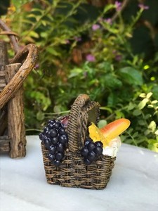 Miniature Dollhouse FAIRY GARDEN Accessories ~ Resin Picnic Basket Red /& White