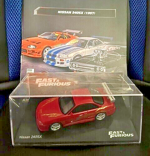 【希少】エブロ　DIE−CAST MODEL　CAR　No.65 Tom Hardy Autographed 1:18 Scale Die-Cast Last of the V8