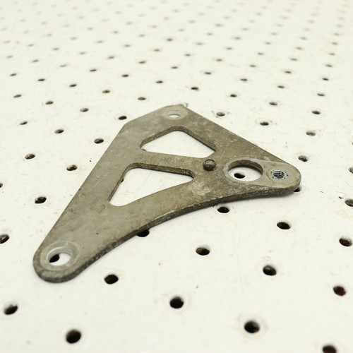 2009 ARCTIC CAT M1000 SPEEDOMETER SENSOR MOUNTING PLATE 4606-309 - Picture 4 of 4