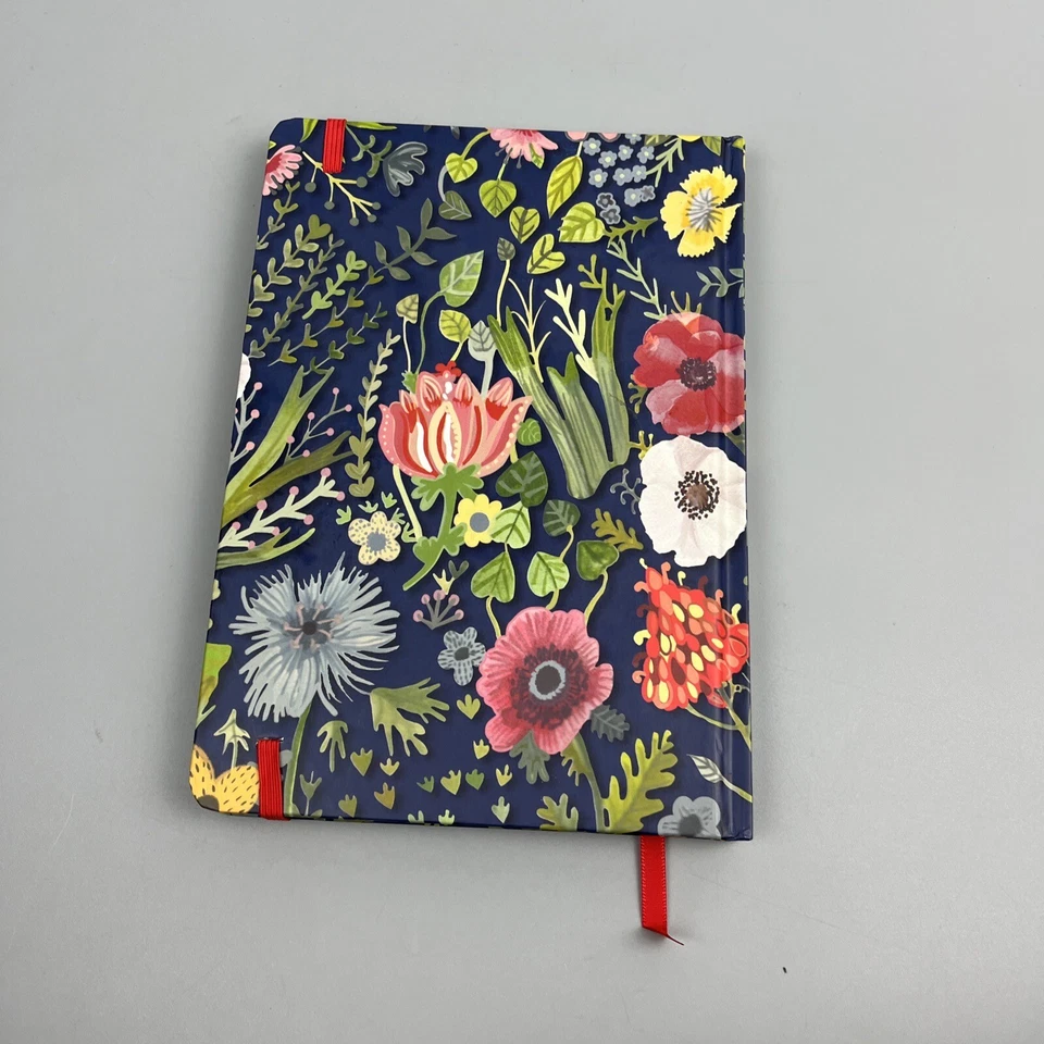 Flower Print Journal With A Stomper And A Band To Close - Image 2 of 4