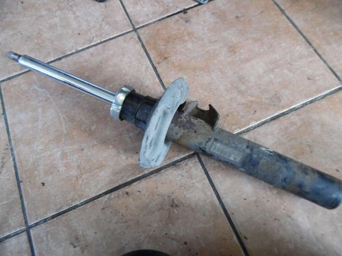 VW Golf V 1K Stoßdämpfer Vorne Links 1K0413031