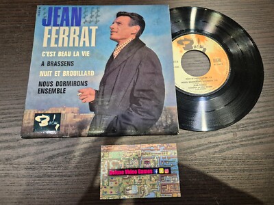 DISQUE VINYLE 45T : JEAN FERRAT - C'est beau la vie , A Brassens