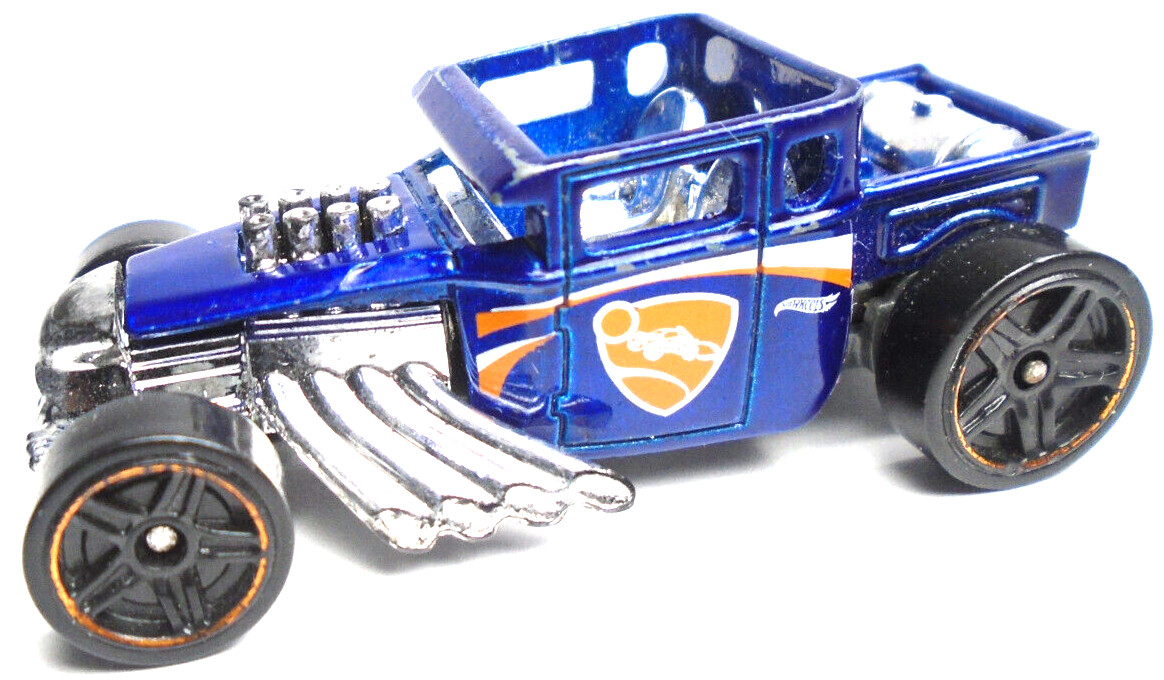 2018 HOT WHEELS BONE SHAKER BLUE 1:64 DIECAST 2 3/8" HOT ROD CAR W/ ORANGE WHITE