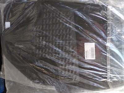 Genuine MOPAR  floor mats. Nr: 7356263260