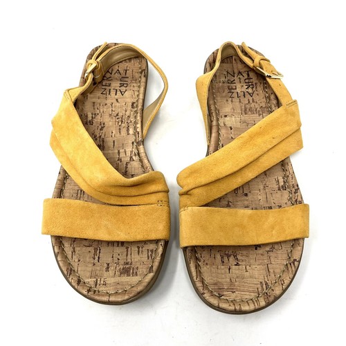 naturalizer suede sandals