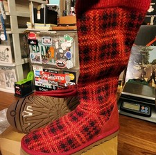 Womens Size 9 UGG W PLAID KNIT 1877 Excellent Condition NEW w/ BOX Store Display