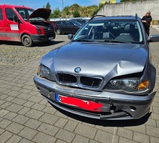 BMW 318 i E 46 Touring mit Frontschaden