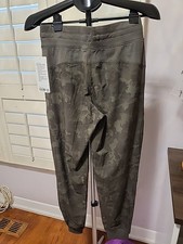 NWT lululemon Dance Studio MR Jogger Swift Fabric Size6 HHWM Camo Green