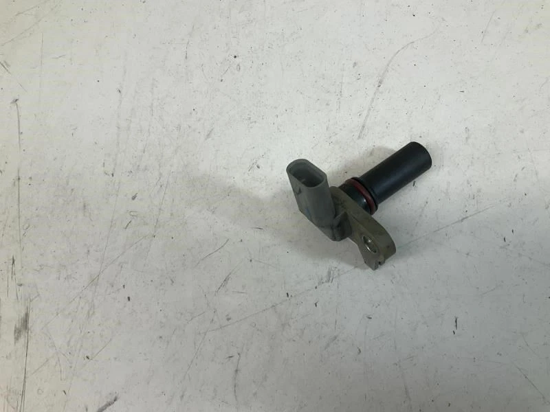 Датчик положения распределительного вала двигателя 15 16 17 Ford Transit 250 S - Изображение 4 из 4