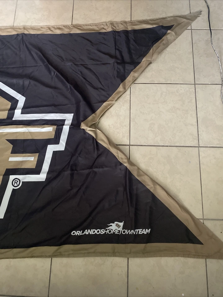 UCF Knights Slanted Cheer Flag Large 6ft X 10ft - Image 3 of 4
