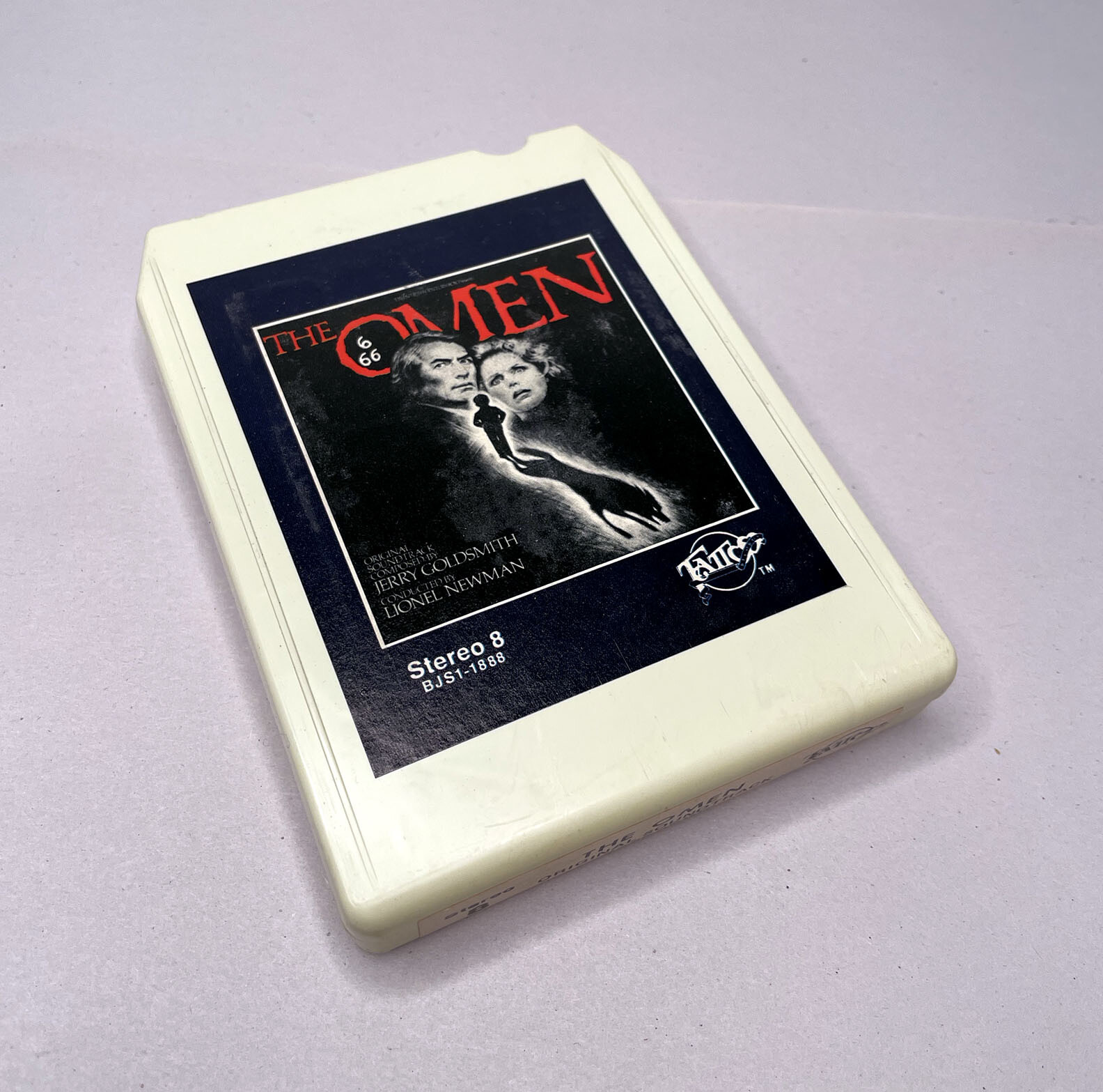 8-track THE OMEN soundtrack Jerry Goldsmith rare and nice! 