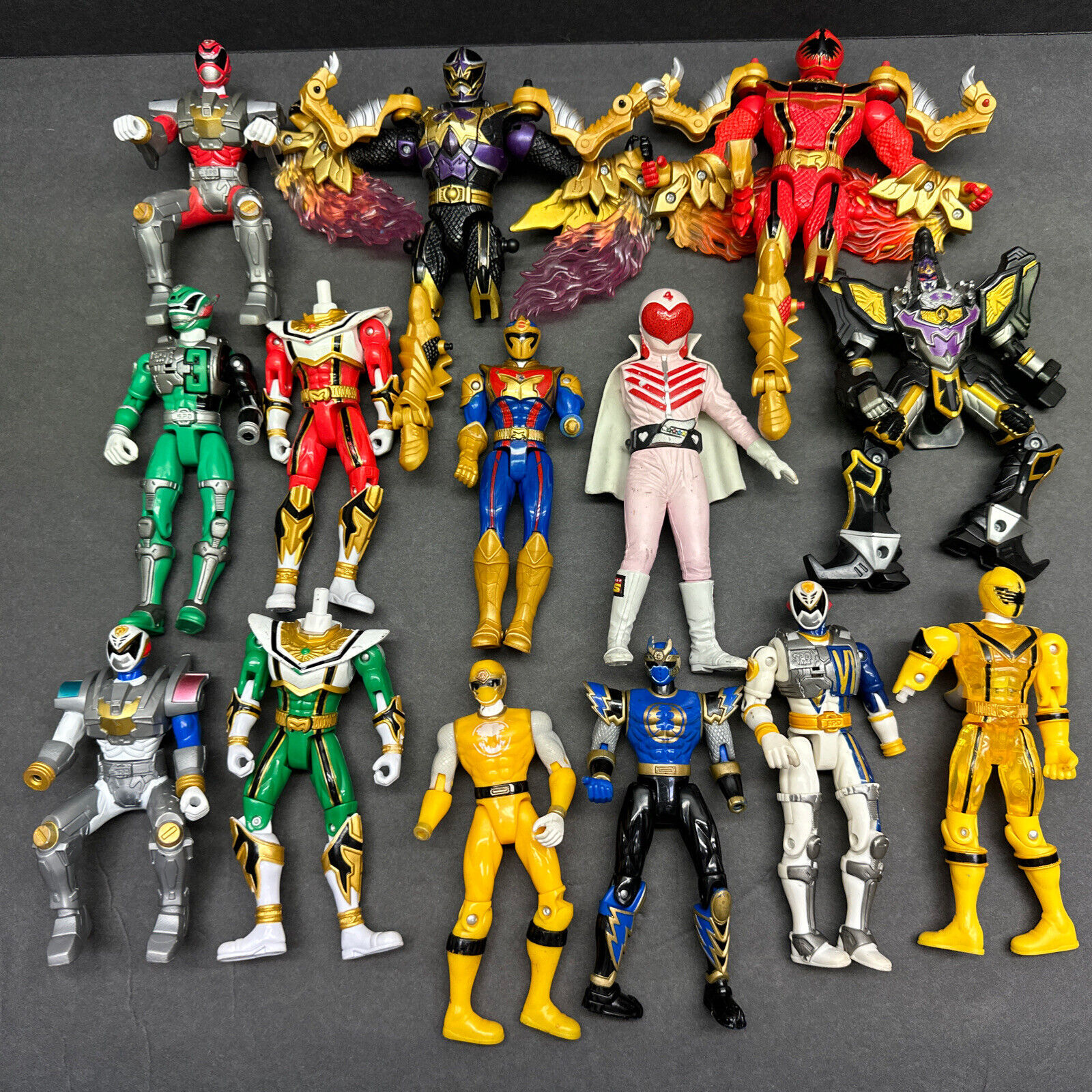 Bandai Power Rangers 5 1/2” Figures 1995 Lot of 14 Action Figures For Parts