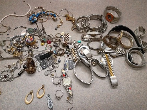 Vintage / Modern Junk Costume Watches Jewelry Necklace Bracelet Earings Lot Fake