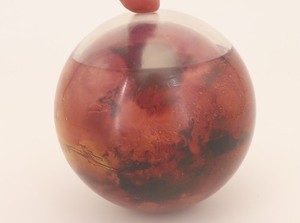 MOVA Mars Globe 4.5”  MG-6-MARS Self Rotating / has air  / does not self rotate