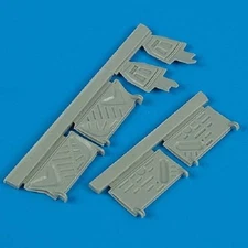 Quickboost 48112 x 1/48 F4U1 Undercarriage Covers for Tamiya