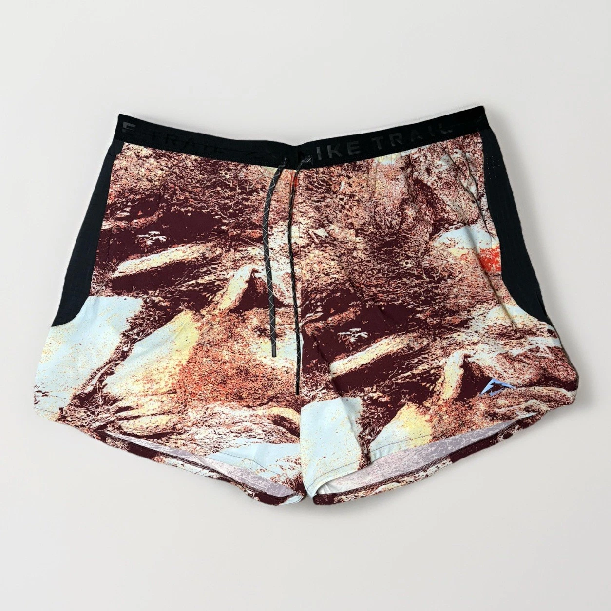 NWT Nike Trail 6" Lined Running Shorts Mens XXL All Over Print Brown HV2162-133
Opens in a new windo