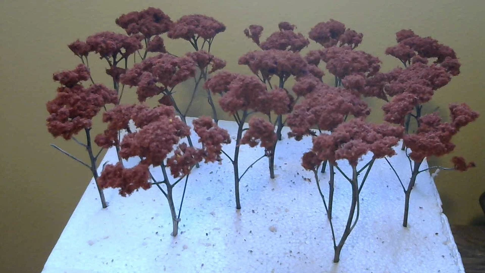 Tall Shade Trees Light Green 6 Inches Tall HO Scale Lot of 5 Trees - Image 4 of 4