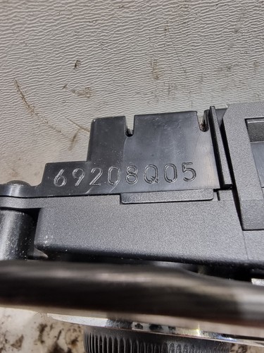 Mercedes C-Class Heater Climate Control Switch Panel 2006 CL203 OEM A2038304085 - Picture 16 of 16