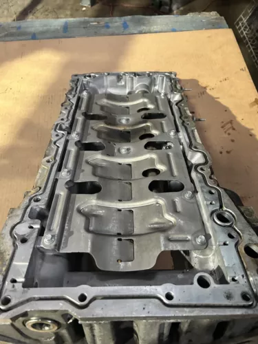 Ford 6.7L Powerstroke Turbo  Upper Aluminum Oil Pan OEM takes rubber gasket