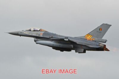 FOTO FLUGZEUG GENERAL DYNAMICS F-16AM 'FA-107' BETRIEBEN VON 31SM BELGIAN AIR C