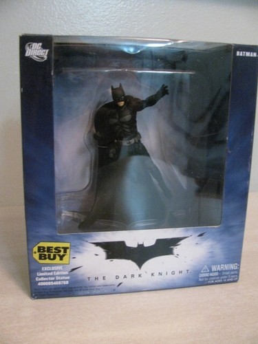 BATMAN - THE DARK KNIGHT - Best Buy Exclusive Limited Edition Action Figure - Picture 2 of 5