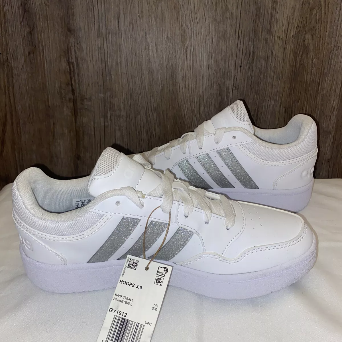 Adidas hoops vl w best sale basketball