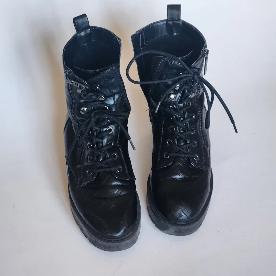 GUESS Fearne Women’s 9.5 Black Quilted Combat Boots Lace Up Side Zip Logo Heel - Image 2 of 4