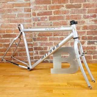 Miyata Elevation 2000 26" Wheel MTB Frameset 20" c t 100/135mm Alloy/CrMo f22