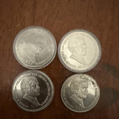 4x 2004 George W Bush $10 Coin Republic of Liberia KM #830 - Image 1 of 2