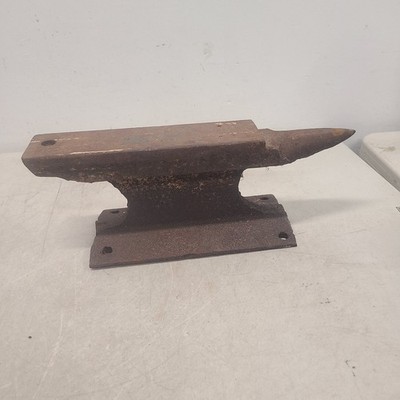 Anvil, Vtg Railroad Rail Anvil, 29 lbs. 17'' Long Hand Made 