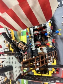 Pirate ship LEGO black seas barracuda 6285 100% box And Instructions