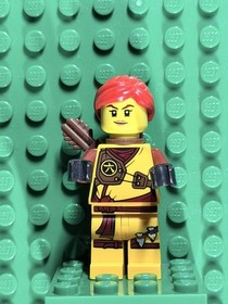 LEGO Ninjago Skylor Minifigure Master of Amber 853687 njo300 Retired