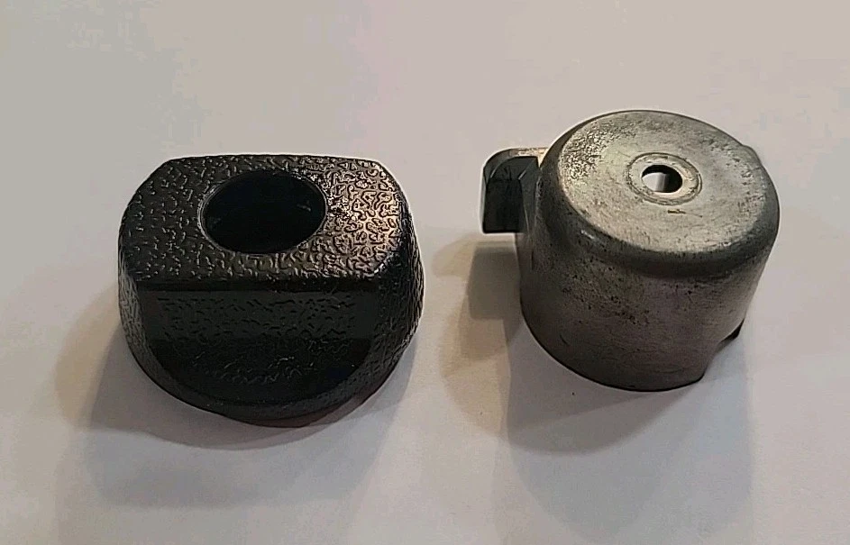 Guantera Saab 99 perilla de goma + carcasa trasera NOS | Early Dash 1969-1973  Foto 2 de 2