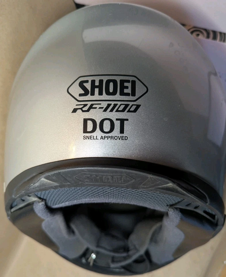 Capacete prata Shoei RF-1100 ponto snell aprovado: 2 viseiras de bloqueio: tamanho XXL 7 7/8-8 - Imagem 2 de 4