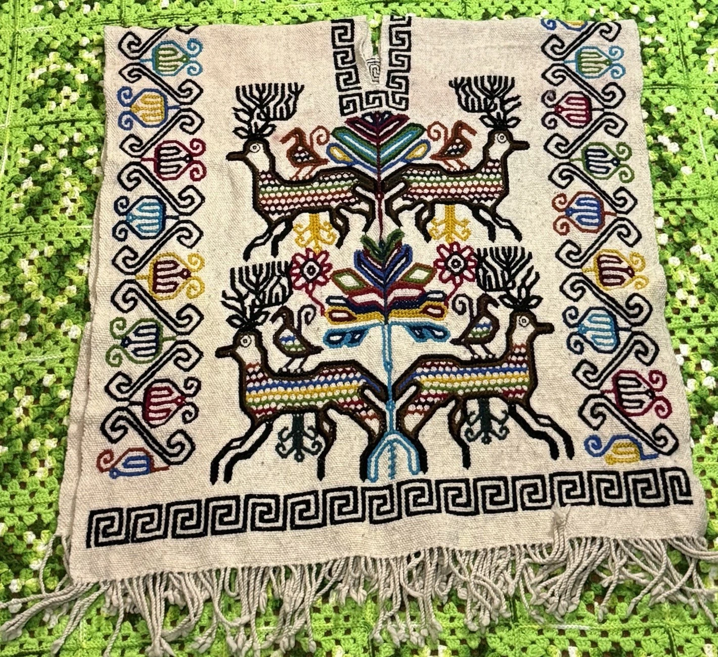Vintage hand embroidered Peruvian poncho Wearable Art Story Tapestry Fringe
Opens in a new window or