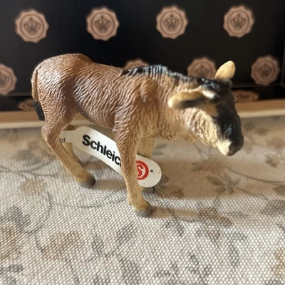 Schleich Gnu Kalb 2008 14387 mit Fähnchen - Bild 1 von 4