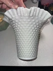 VINTAGE white FENTON hobnail MILKGLASS ruffle TOP 8” large MID CENTURY vase EUC