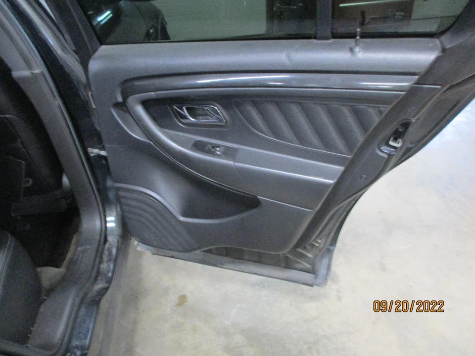 Used Differential Carrier Assembly fits: 2014 Ford Taurus rear Grade B Foto 4 de 4