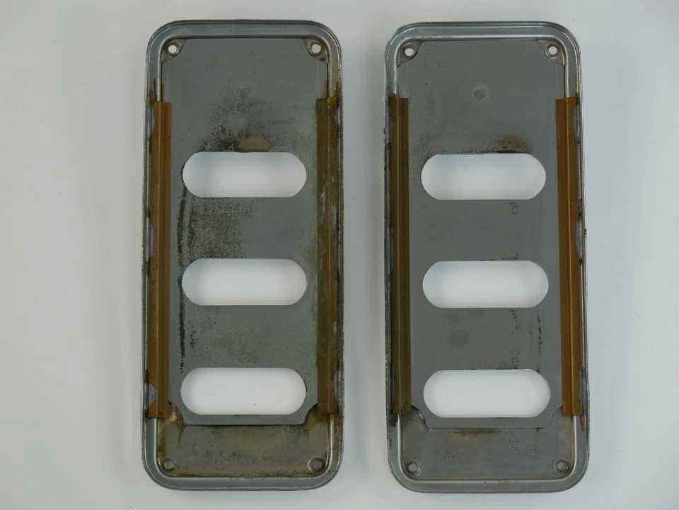 1964-68 Ferrari 275 GTB внутренние вентиляционные отверстия BOM - Изображение 3 из 3