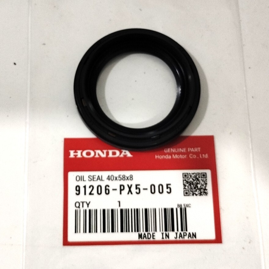 1990-2007 Honda Accord Manual Transmission Output Shaft Seal
