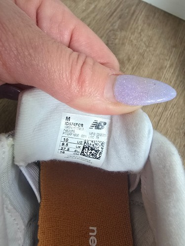 new balance 574 classic - baby size 10 BRAND NEW NEVER WORN white sneakersN - Picture 3 of 3