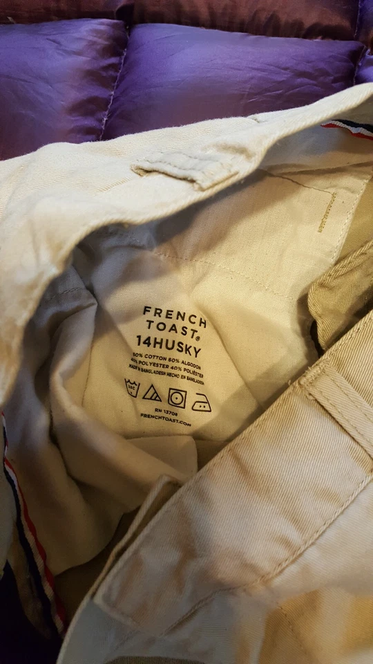 Lote de TRES tostadas francesas, pantalones cortos de frente plano para niños, azul marino, marfil, talla 14 Husky Foto 3 de 3