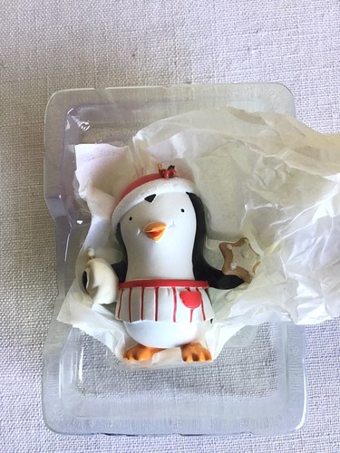New Open Box Hallmark Keepsake Skip South Pole Pals Penguin Christmas Ornament - Picture 4 of 4
