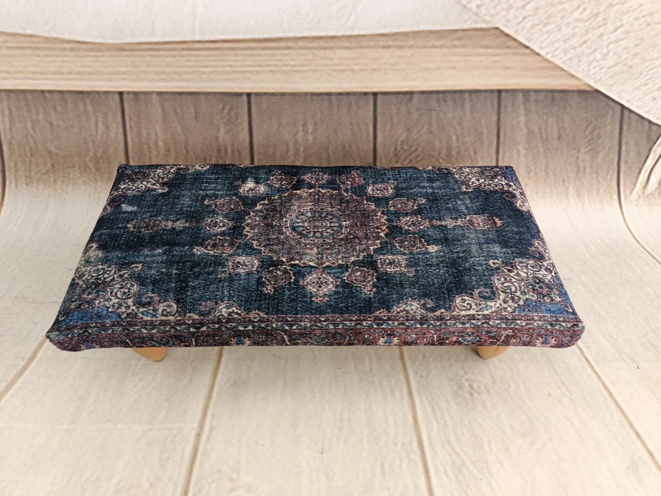 Taburete pequeño Reposapiés tapizado Banco con cojín Taburete de descanso Banco de pies Foto 4 de 4